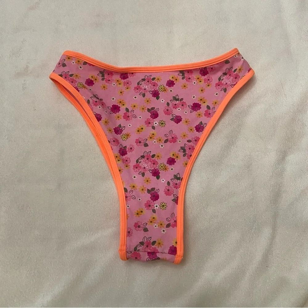 New! Frankie's Bikinis Laura Cheeky Bikini Bottom Queens Bath Floral 1077